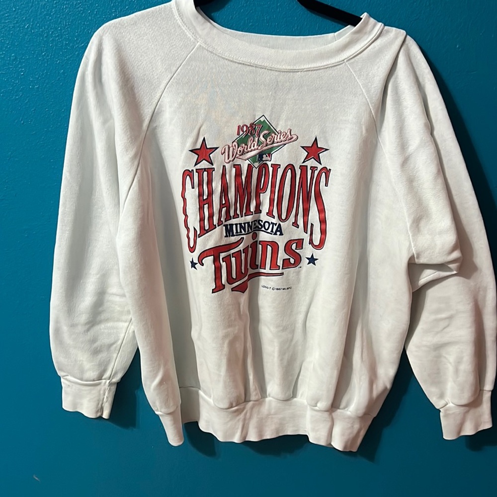 SOLD MLB Minnesota Twins Pullover